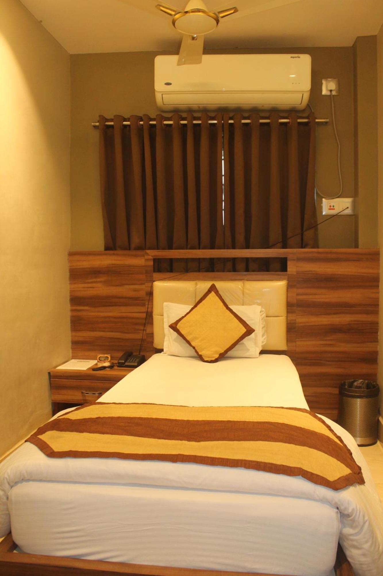 Hotel Oishi Plaza Mukutmanipur Exterior photo