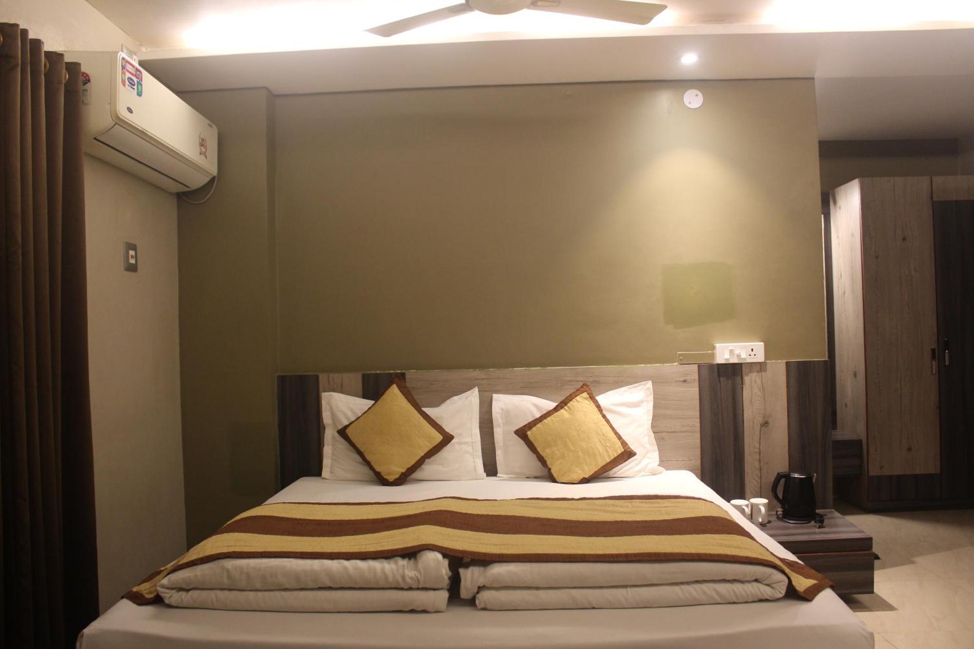 Hotel Oishi Plaza Mukutmanipur Exterior photo