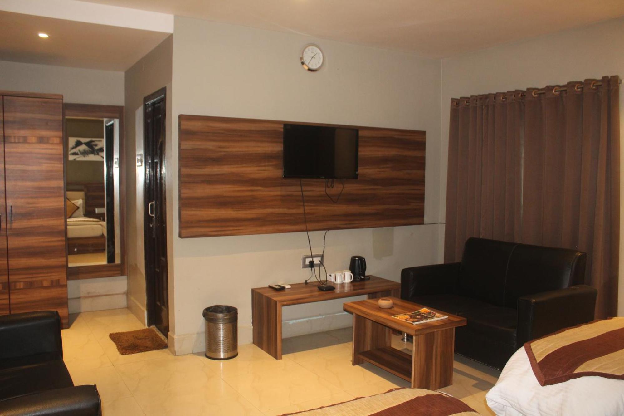 Hotel Oishi Plaza Mukutmanipur Exterior photo